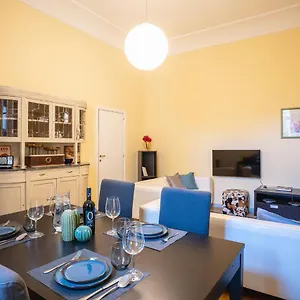  Apartment Lt Ateneo Italy